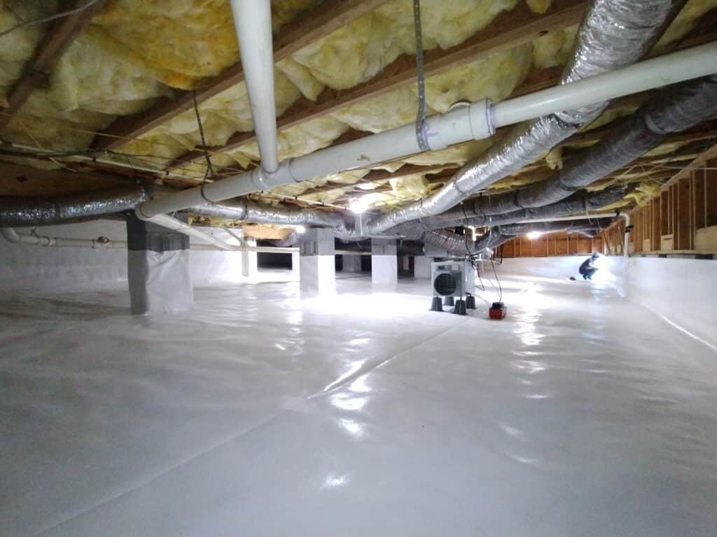 crawl space encapsulation with dehumidifier